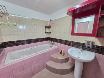 3 Bedroom Townhouse, Duplex