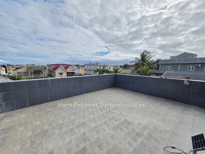 Spacious Individual House for Rent in Pereybere