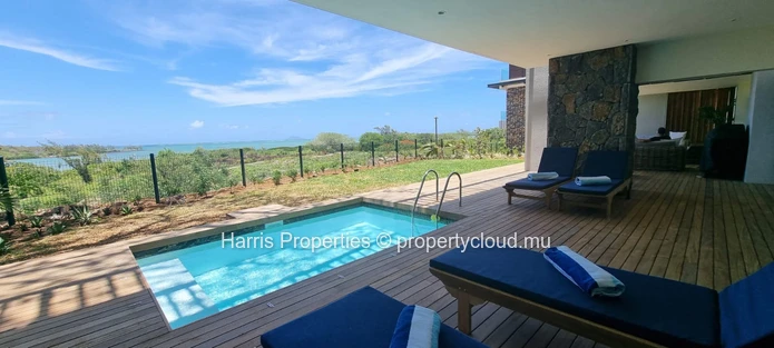 For rent beautiful 4 bedrooms apartment offering a panoramic view of the lagoon - ST ANTOINE