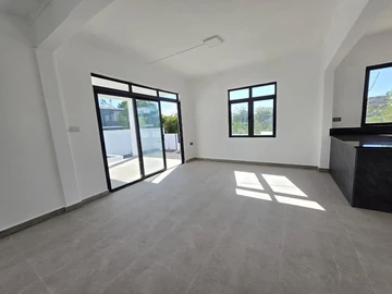 4 Bedroom Villa