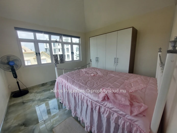 Beautiful 2nd floor apartment for rent in Trou aux Biches 