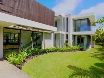7 Bedroom Villa
