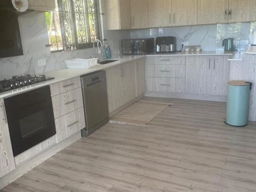 7 Bedroom Villa