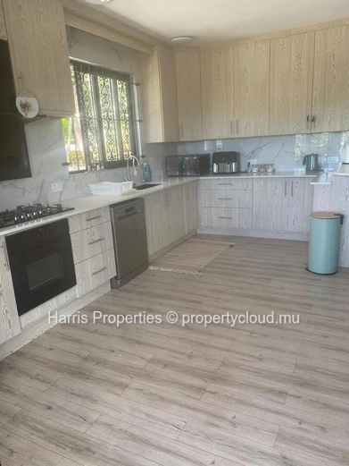 Single-storey villa for rent in Trou aux Biches (Sole Mandate)
