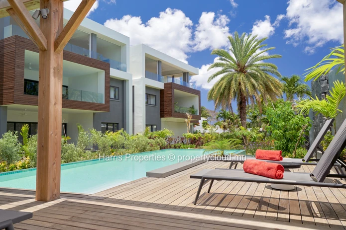 G+2 apartment – Pointe aux Canonniers (2 minutes by car from Mont Choisy beach)