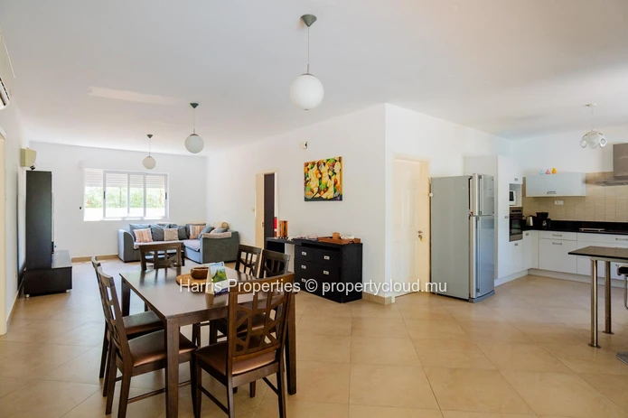 For Sale – Single-storey Villa 200m from the Beach – Pointe aux Piments 