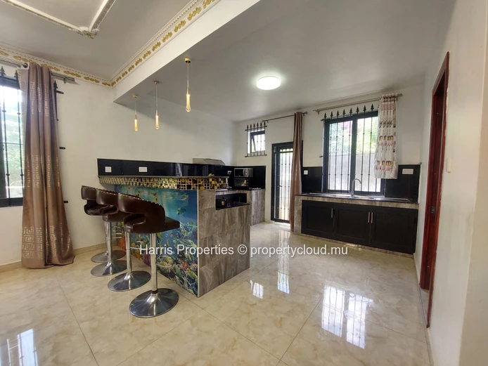 Two newly built duplexes available for rent in Pereybere