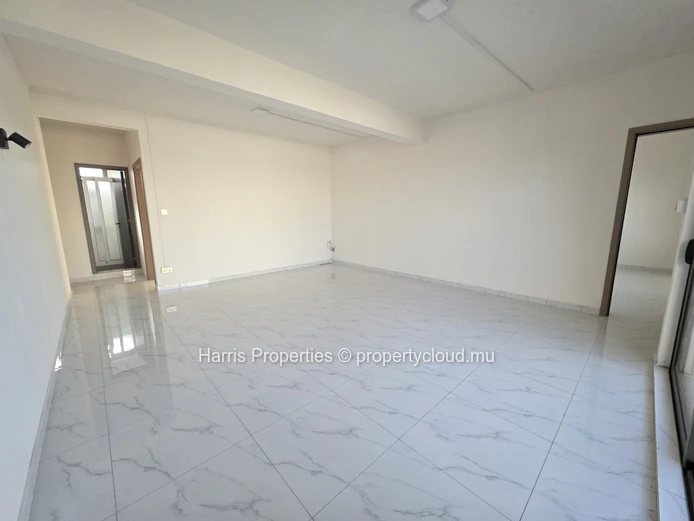 Duplex individuel neuf à vendre à Grand Baie