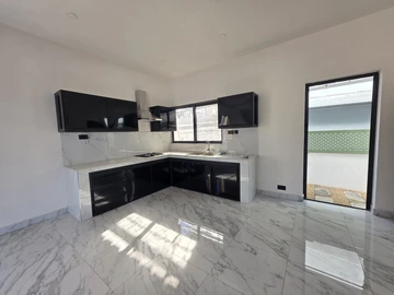 4 Bedroom Villa