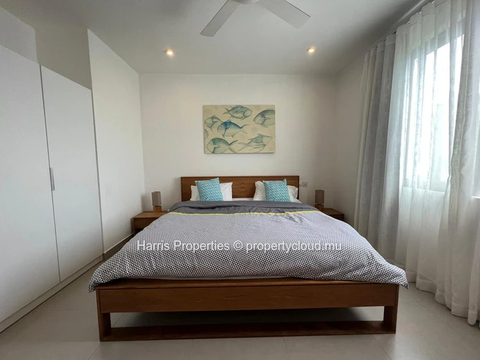 Charming second-floor apartment for sale in Pereybere