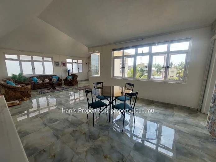 Beautiful 2nd floor apartment for rent in Trou aux Biches 