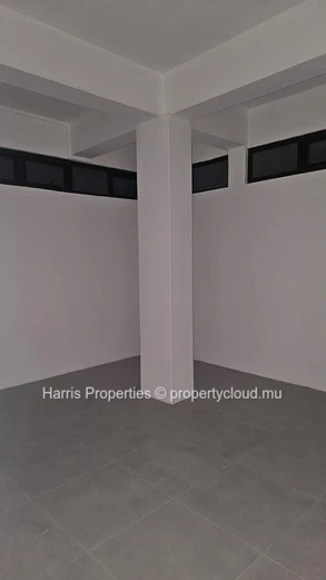 For rent office space of 100m2 in Port Louis (Sole Mandate)