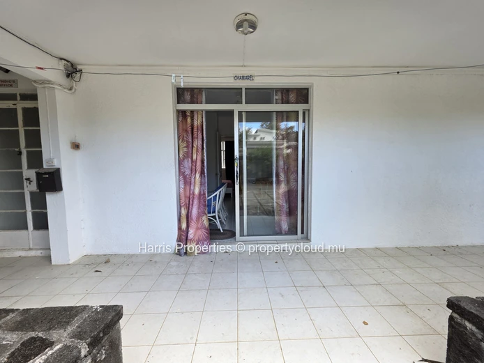 Charming apartment for rent in a secure residence in Pereybere