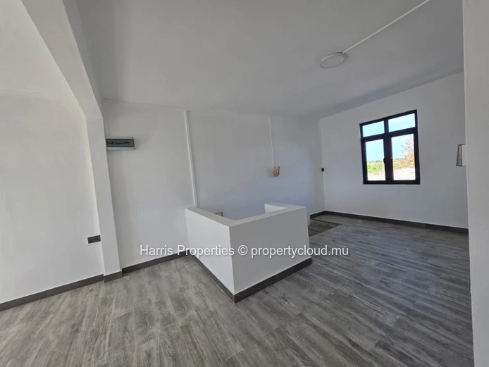 FOR SALE – New beautiful villa in Grand Gaube (Sole Mandate)