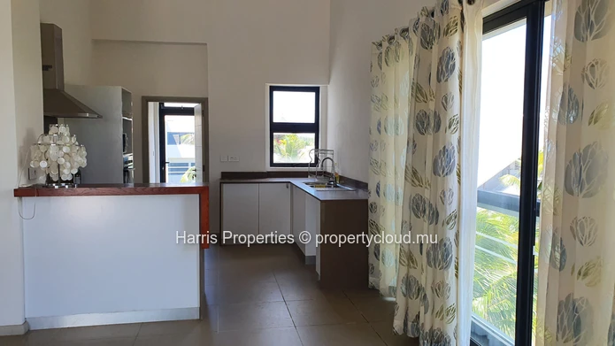 Beautiful penthouse with private rooftop for sale, in Cour Ambrée