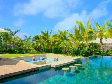 7 Bedroom Villa