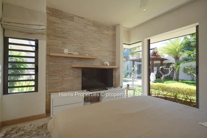 Exquisite RES villa for sale in a secure residential complex in the heart of Grand Baie