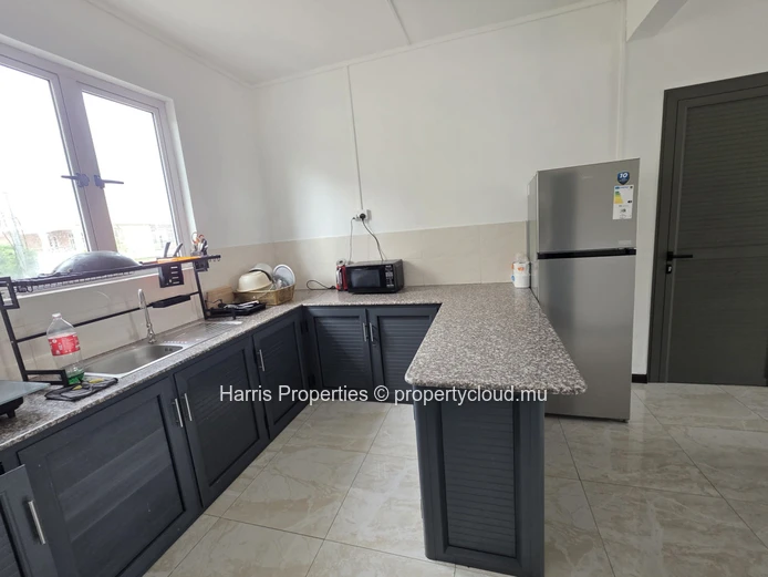 Beautiful furnished first floor apartment available for rent in Pereybere