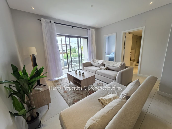 Fully furnished and equipped G+2 modern apartment for sale in Pereybere