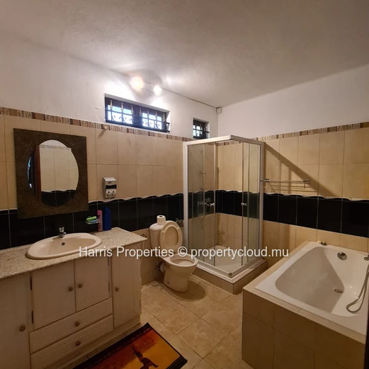 Beautiful apartment in the first floor available for rent in Pointe aux Biches