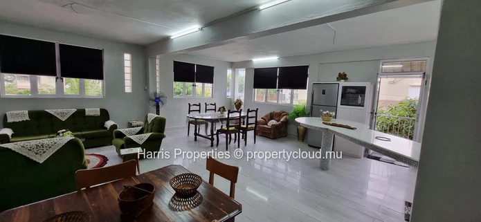 Beautiful First-Floor Apartment for Rent – Trou aux Biches