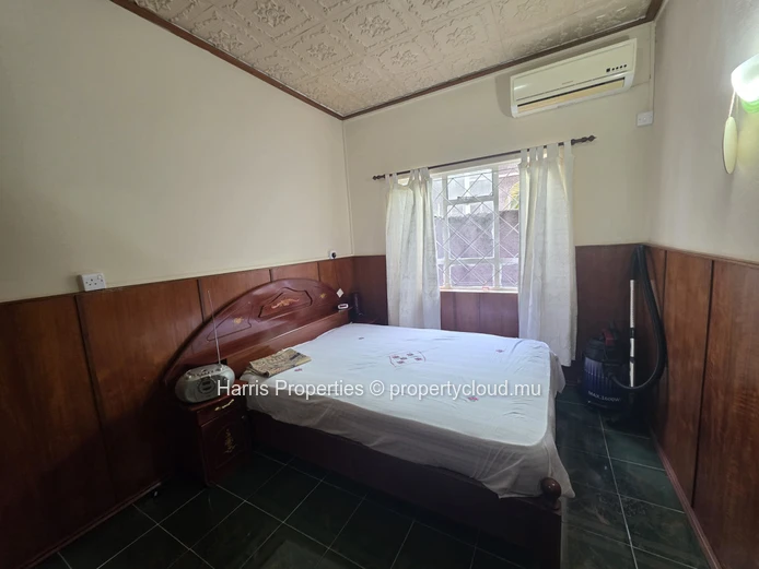 Bel appartement au rez-de-chaussée à louer à Bain Bœuf