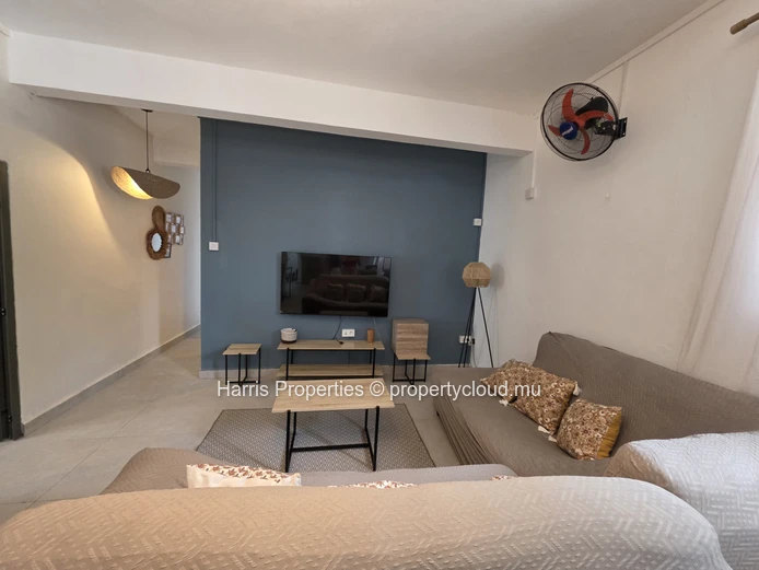 Magnificent Ground Floor Apartment for Rent in a Secure Residence, Pereybere