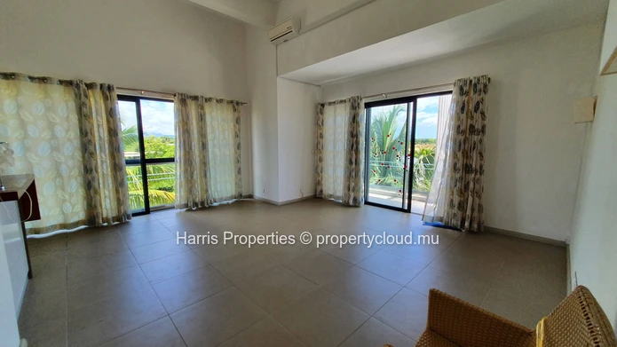 Beautiful penthouse with private rooftop for sale, in Cour Ambrée