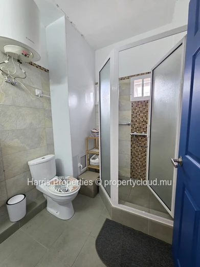 Modern first floor apartment for rent in Pereybere