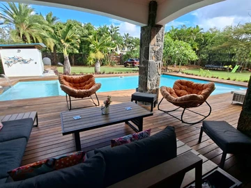 6 Bedroom Villa