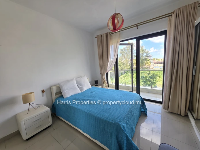 Splendid 2nd floor apartment for rent in a high-end residence in Pereybere, with lift access