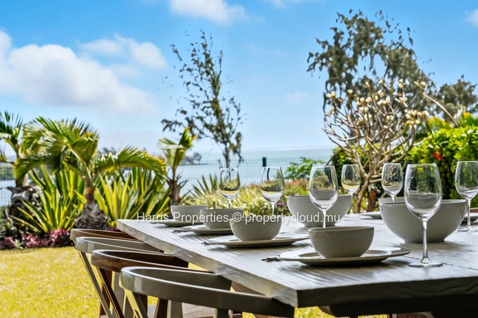 St Antoine Private Residence – Luxurious 3-Bedroom Apartment on the Ground Floor