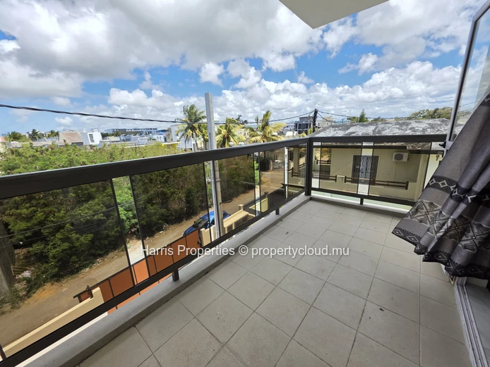 Elegant 3-Bedroom Apartment for Rent in Pereybère
