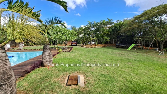 For Sale – Stunning Villa In Balaclava 