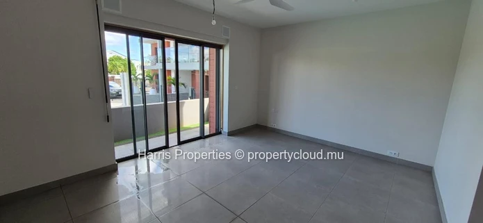 For sale apartments 300 meters from Trou aux Biches beach (Sole Mandate)