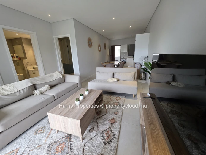 Fully furnished and equipped G+2 modern apartment for sale in Pereybere