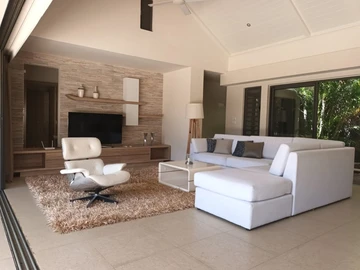4 Bedroom Villa