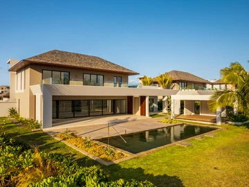 4 Bedroom Villa