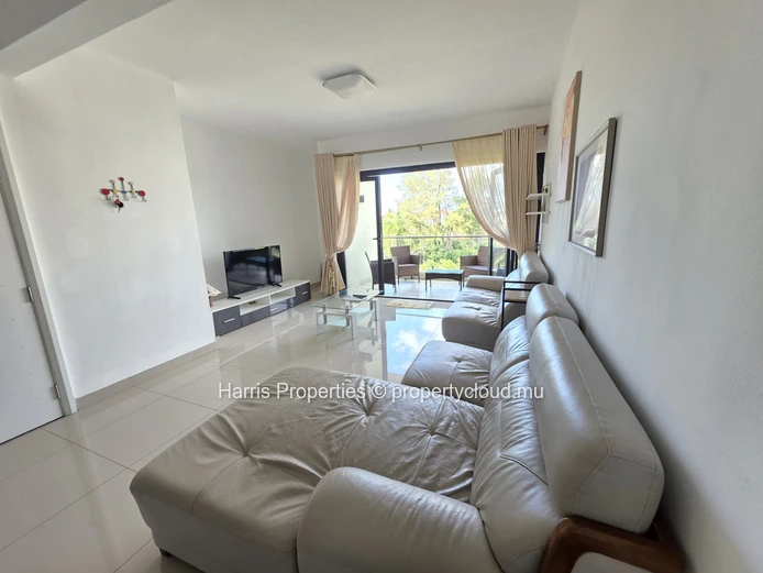 Splendid 2nd floor apartment for rent in a high-end residence in Pereybere, with lift access