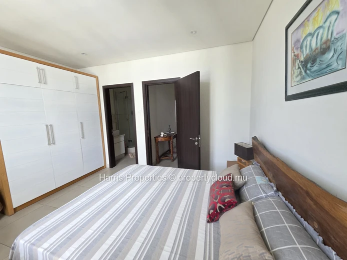 Magnifique duplex à vendre dans le prestigieux centre commercial La Croisette
