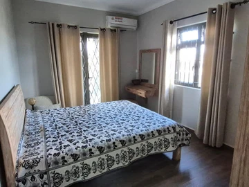 5 Bedroom Villa