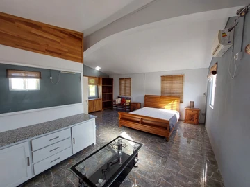 4 Bedroom Apartment