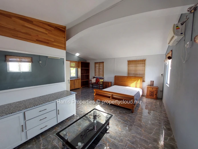 Beautiful apartment for rent in Pointe aux Canonniers<br/><br/>