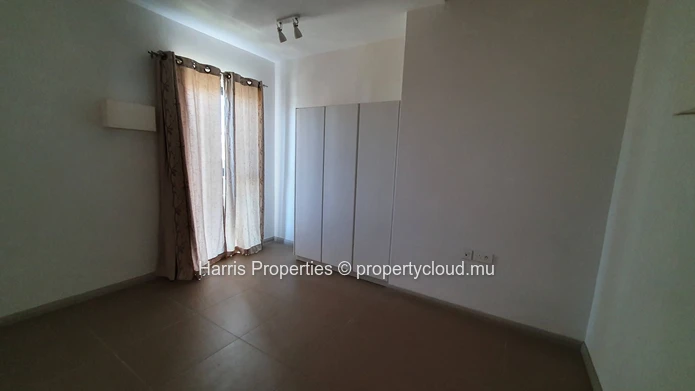 Beautiful penthouse with private rooftop for sale, in Cour Ambrée