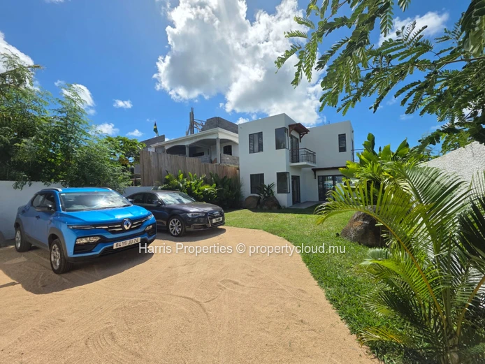 STUNNING NEWLY BUILT VILLA FOR SALE – PETIT RAFFRAY<br/>STUNNING NEWLY BUILT VILLA FOR SALE – PETIT RAFFRAY<br/>STUNN...