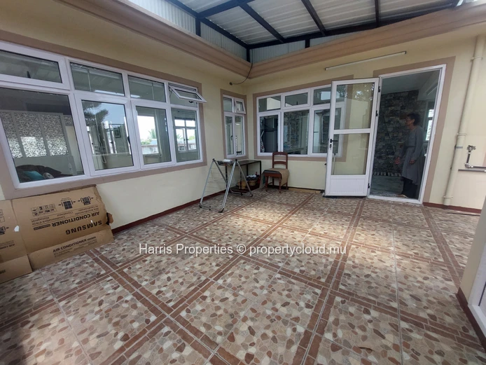 Beautiful 2nd floor apartment for rent in Trou aux Biches 