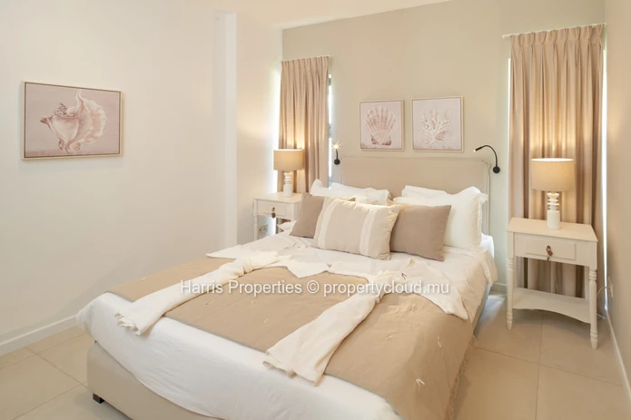 G+2 apartment – Pointe aux Canonniers (2 minutes by car from Mont Choisy beach)