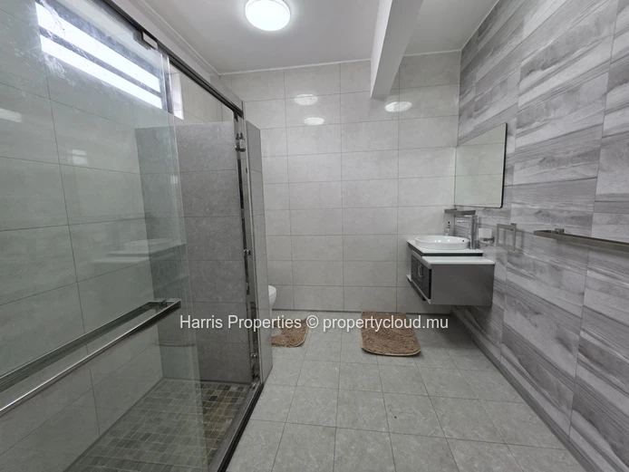 Villa moderne et luxueuse à vendre – Pereybere