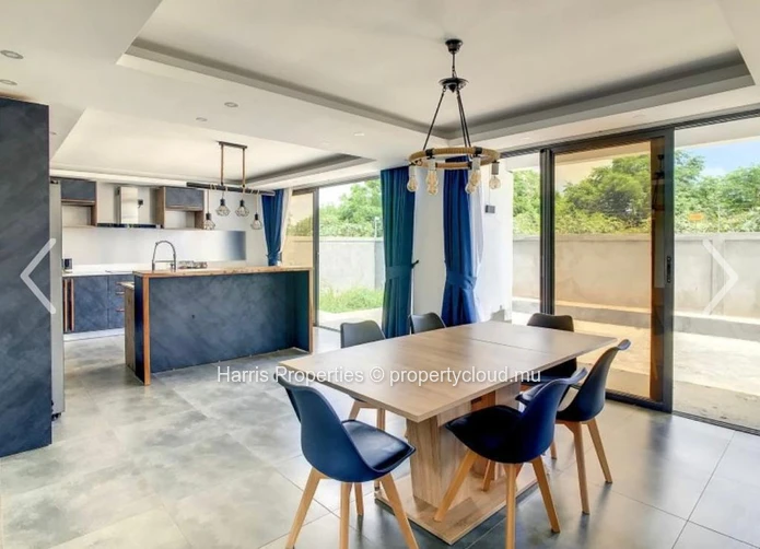 Maison spacieuse à vendre - Grand Gaube