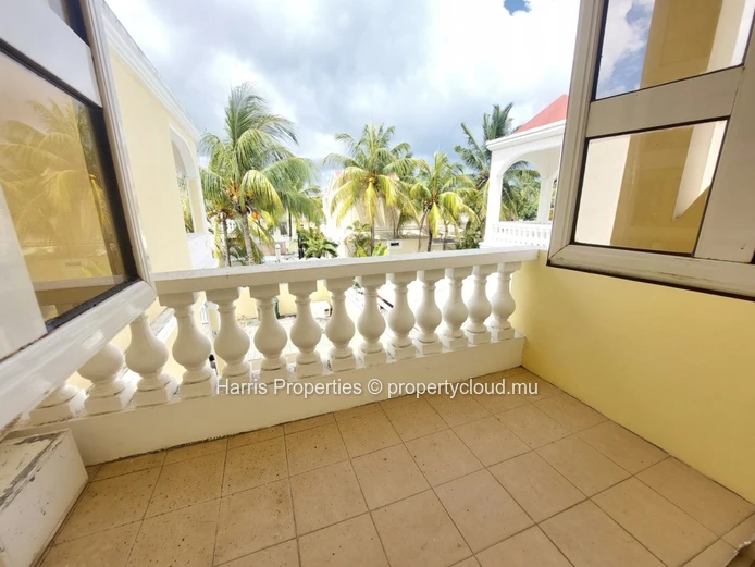 Charming Individual House for Rent in a Secure Residential Complex in Pereybere